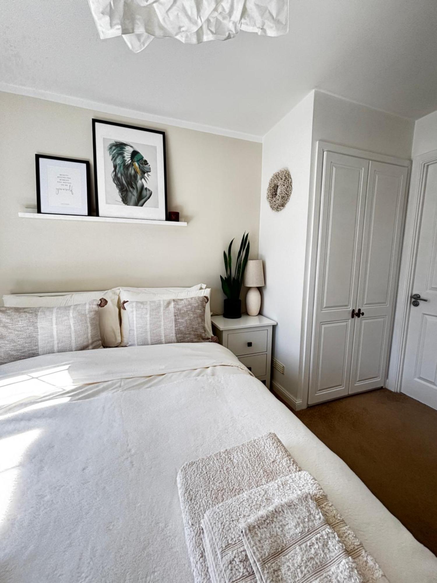 Delux Room With Private Parking, Sleeps 2, Perfect For Cotswold Getaway, Easy A419 Access 블런즈던 외부 사진
